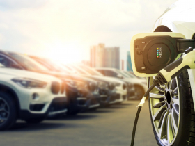 ESG投資布局》電動車淘汰潮蠢動，哪些公司能存活？「這一項」是觀察重點