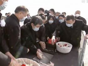 江澤民最後一程，揚州艦護送…為何他想把骨灰撒入長江入海口？原來還有這兩人也是不留骨灰