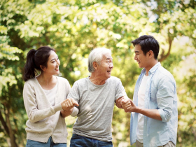 保險業不只工作賺錢！助人滿足感遠超過事業成就感　他們為何用力推動「善循環」？