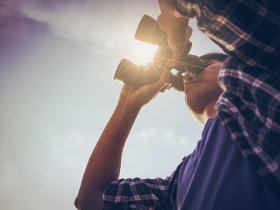 存股助理第271期︱2022-2023年檢討與展望(三)—志超、群光、群電、華立