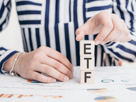 0056跌到23元、殖利率逾9％卻不敢買，全因「低點貪婪」很難...施昇輝：記「這口訣」能克服