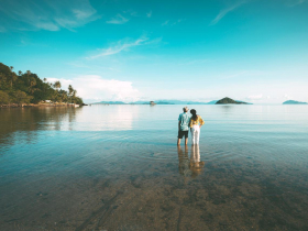 我被裁員時，老婆依然堅定信任我，最後找到年薪漲40％工作！將人生經歷的好事歸功配偶，多美好