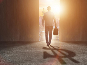 「妄想早日財富自由」血淋淋實例…他賣掉最後房子、戰期貨老本輸光！施昇輝：別人反敗為勝不代表你也能