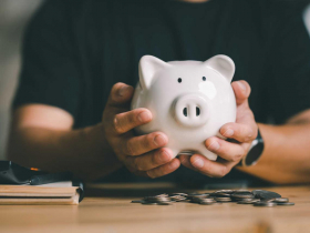 不聽老人言，帳戶才有錢。