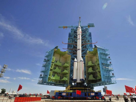 中共對台設27分鐘禁航區，9:36從甘肅酒泉發射衛星飛越北部外海！國防部：部分殘骸落警示區