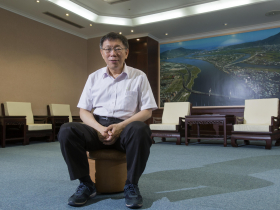 急轉彎！上午才說明天領表，下午變卦...柯文哲「擇期登記」，民眾黨：先展開幕僚作業