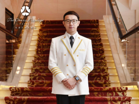 疑難雜症都找他，7年級「金鑰匙」幫住客解決各種問題…他以服務熱忱，擦亮大倉久和招牌