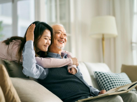 感情的路上總聽過幾次不知天高地厚的「我養你」....但長大後我才明白，只有爸爸說的那句最真