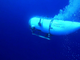 鐵達尼號沉船500公尺處海床，發現泰坦號「人體殘骸」…禮儀師：像被壓扁的汽水罐難以修復