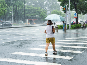杜蘇芮豪大雨轟10縣市，1民眾跑去釣魚命危…「這天起轉晴」週末天氣曝光！