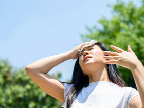 炎夏熱到爆！男女抗夏商機大不同...男女均偏好補充水份抗暑、女性更重防曬