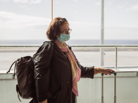 機場遇到倉皇出逃的白人大媽...東莞打拼18年，她為何揮淚打掉重練？外國人「出走中國」背後原因