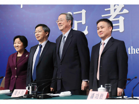 政治任務高過貨幣專業  潘功勝從救民企、救房市出發      習近平內外交迫  中國央行新行長出線內幕