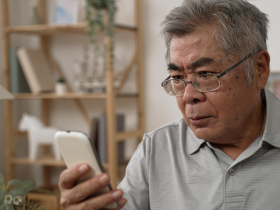 「每個人都嫌我老了，不聽我的話」66歲退休師迷上賭博電玩，1個月慘輸上百萬…原來是這病作怪