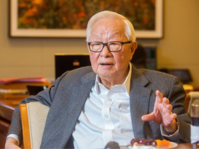 92歲張忠謀「活得老又活得好」5大養生秘訣曝光！三餐菜色把握這原則，早餐必喝1飲品