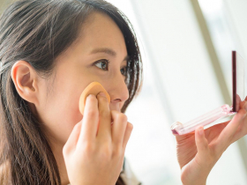 完整療程、避開危險因子  兩三年內不復發 紅顏不「糟」糕  玫瑰斑就醫兩周見效