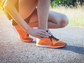 圖解無負擔走路法！錯誤「3動作」：竟會愈走愈累超傷身？