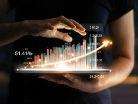 勞動基金1365億強勢護盤，AI股要反轉了？金融、營建...專家看好5大類股，11月上漲機率高達8成