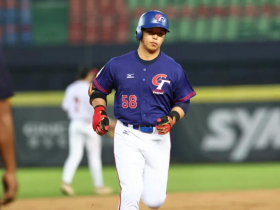 亞錦賽》2連勝！廖健富敲首轟2分砲、張景淯完美3局7Ｋ，中華隊19比0扣倒巴勒斯坦