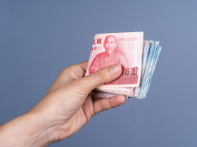 123萬人快刷本子！這天前出生「最高可領2萬元」只到年底，誰有資格、領取方式期限一次看