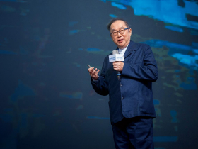 與AI美女共舞  他準備好了＼廣達電腦董事長 林百里