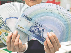 台幣30.735元封關全年貶2.7分！3大力道牽動，匯市老鳥：明年初想看2字頭先過「這關」