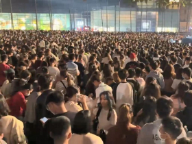 影/高雄夢時代跨年晚會現場尖叫喊「有人持刀」推擠多人受傷⋯警方釐清是「原子筆」繼續追人