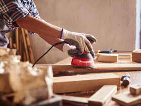 2裝潢工「倒臥掀床」身亡，疑有毒氣體奪命？資深工匠喊罕見...毒物專家示警：吸1小時就致死