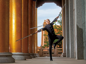 暴紅火劍舞者蔡宏毅  苦熬九年不忘初心 從練字到練劍都踏實 上演逐夢實境秀