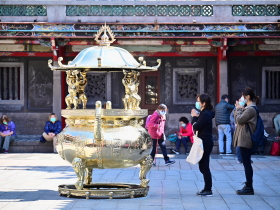 初九「天公生」拜拜，紙錢焚燒量僅次中元和清明！燃煙有多毒？致癌性超高…「這樣做」反能輕鬆做功德