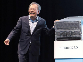 兄弟登山，一起努力