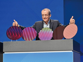 美國直擊〉劍指台積  「不在台灣也能做出最先進半導體」 揪台廠、牽安謀  英特爾強攻代工  