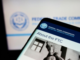 花錢是大爺？賀錦麗2大「赫赫有名」金主不忍了　要求當選馬上換掉「這沒用高官」