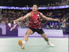 連打2天威力十足！周天成直落二打趴日本一哥　前進8強賽「個人最佳」