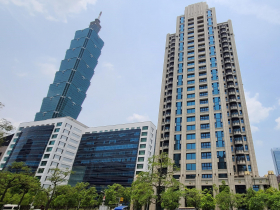 曾馨瑩傳6.24億買信義區同層兩戶、砸3700萬買4個車位！蛋黃區車位直逼千萬「好驚人」