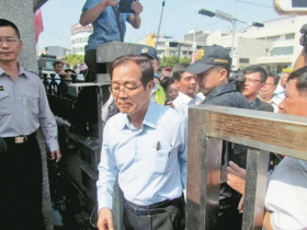 前南投縣長李朝卿收回扣，刑期逾400年！纏訟12年涉111罪全定讞…法官批「敗壞官箴莫此為甚」