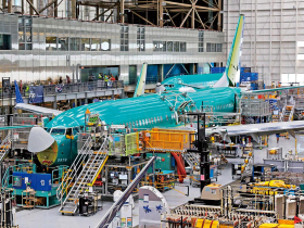 三四六人罹難、遭罰近五億美元  六年股價跌掉一半 漠視飛安、坦承欺瞞…波音醜聞啟示錄