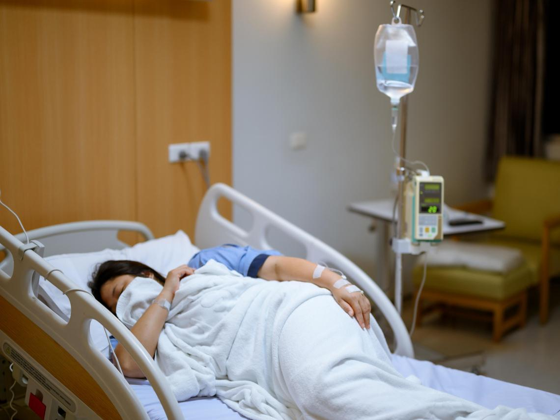 不婚女性面對生病問題有解嗎？除了家人外能互相照顧的關係網