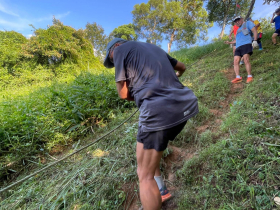從香緣土鷄城上山，「前面3K最辛苦」！老謝卻讚嘆田園風光：若非捷兔，恐怕一輩子都不會來