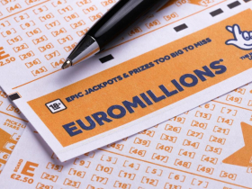 他中43億樂透當場退休！豪宅、名車全輕鬆入手「生活只剩錢」　10年心情沉澱後近況曝光