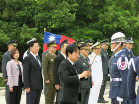 台澎金馬寸土不讓！賴清德二赴金門悼古寧頭戰役75周年：不能、不讓外部勢力改變台澎金馬未來