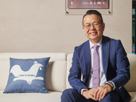 首創進度追蹤系統 坐又銘沙發讓客戶眼見為憑