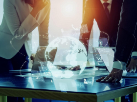 從前臺到後臺-期許我們都是看懂門道的局內人