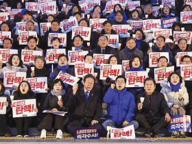 競逐權柄〉老對手們叫陣  同黨精英逼宮 誰能主宰青瓦台？三黨魁出列