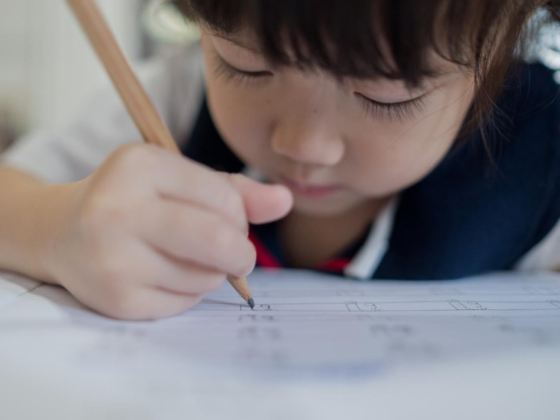 我是醫師，我的孩子不上安親班！女兒從全班倒數逆襲上醫學院...為何「鑰匙兒童」比天天補習更能養出學霸腦？