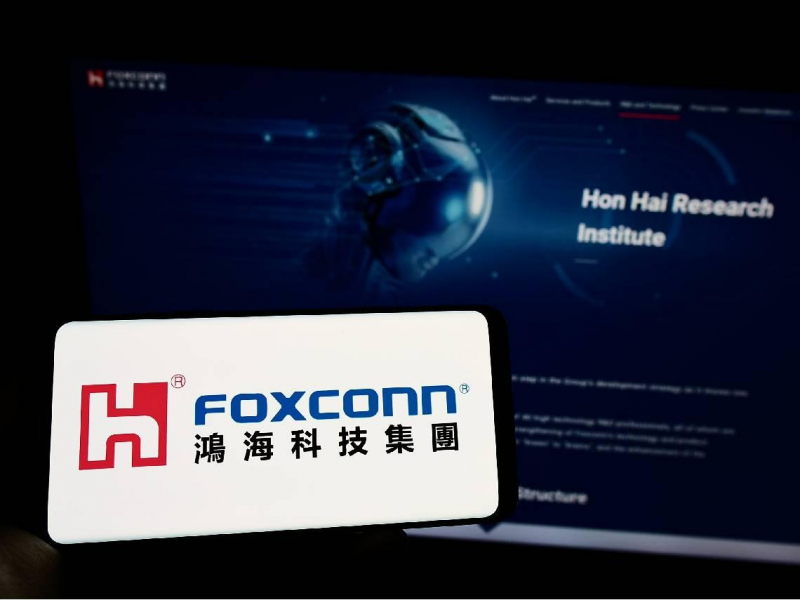 鴻海(2317) 股價220→171元，外資連5日大砍12萬張...我該抱股過年？達人盯緊「2關鍵」：遇特價還能繼續撿