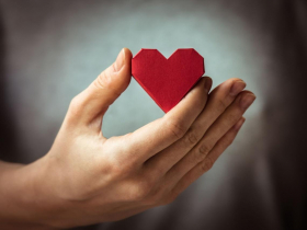 「我為你付出那麼多，你為什麼不回報？」讓人窒息的「付出感」，感動的人只有你自己