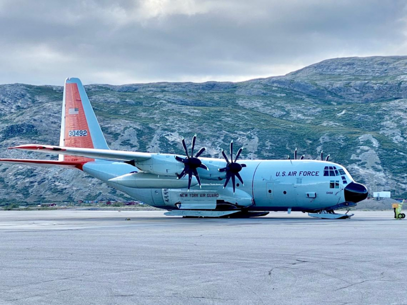 川普為何覬覦格陵蘭？那一夜我目睹了美軍神秘行動！運輸機載走了一批批土壤與礦石
