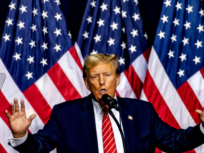 川普執政滿月「東升西降」！特斯拉大漲大跌、阿里巴巴飆60%...謝金河：對手是中國但都弄到自己人