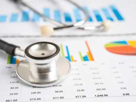 儲蓄功能逐步褪色、利率緩降助攻 挾高保障優勢  美元利變保單重返主流